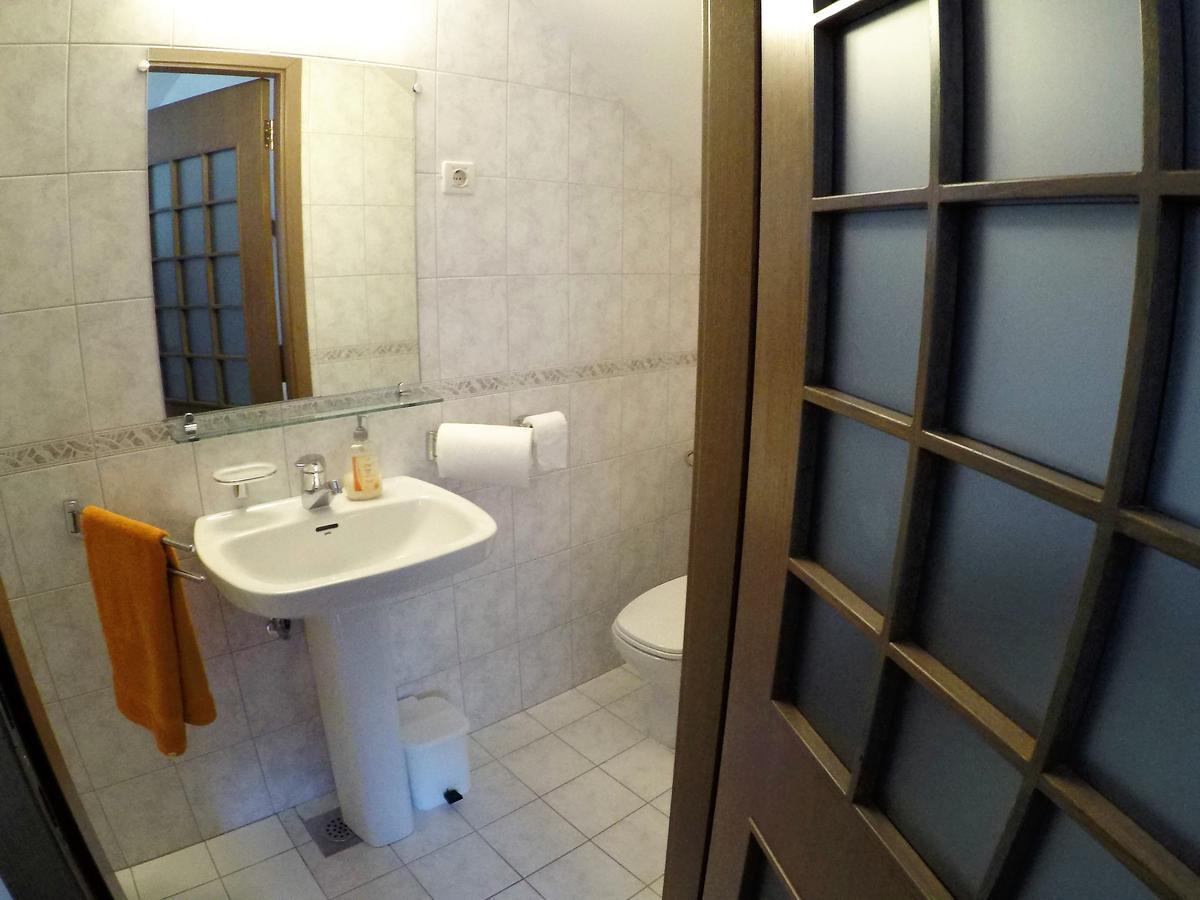 Karami Mountainhouse Bed & Breakfast Trzic Ngoại thất bức ảnh