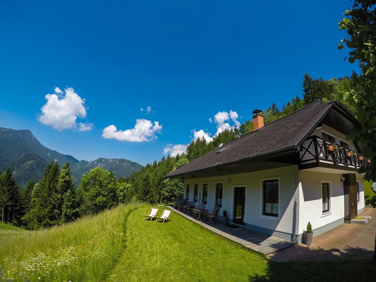 Karami Mountainhouse Bed & Breakfast Trzic Ngoại thất bức ảnh